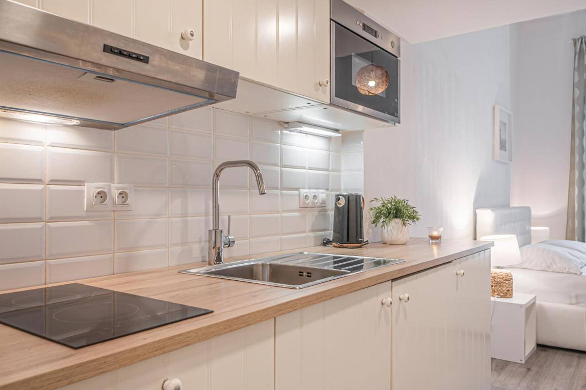Utulny Byt V Centru Prahy Prague Exterior photo